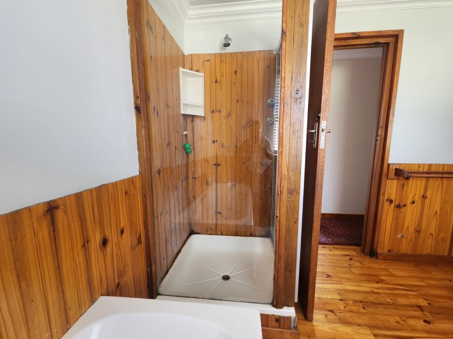 6 Bedroom Property for Sale in Reebok Western Cape
